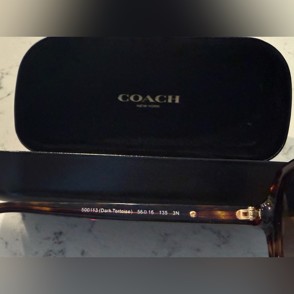 Coach HC 8116 Blair Tortoise Sunglasses Brown Gradient Lens w/ Case NWOT - Picture 8 of 11